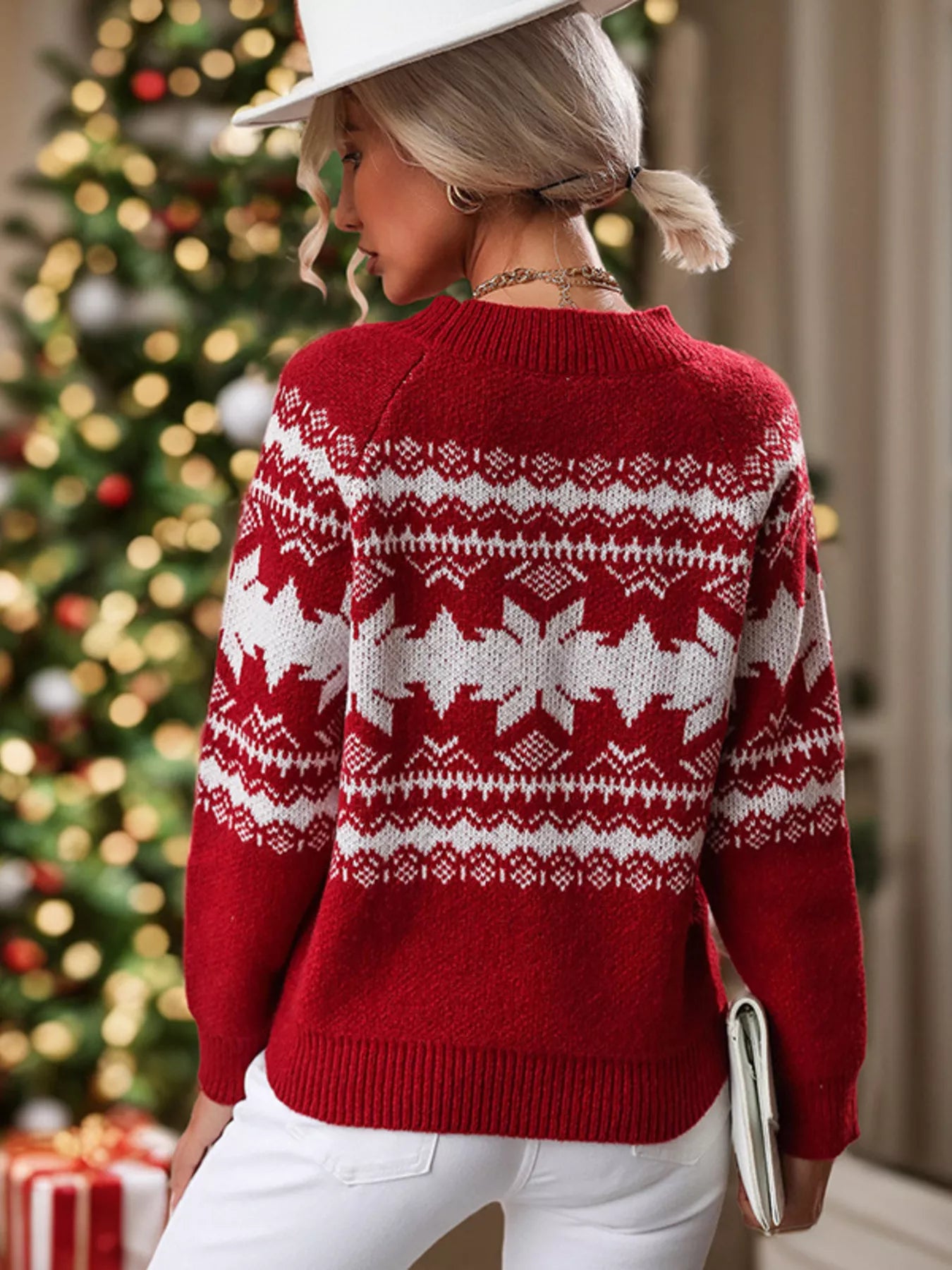 Snowflake Pattern Round Neck Sweater