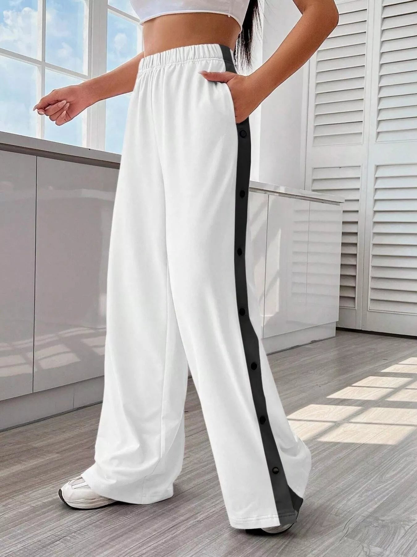 Two-Tone Side Snap Wide Leg Pants